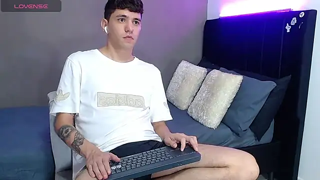 Matteo12_ – Naživo XXX chat