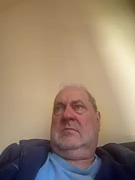 csikar webkamerás műsora