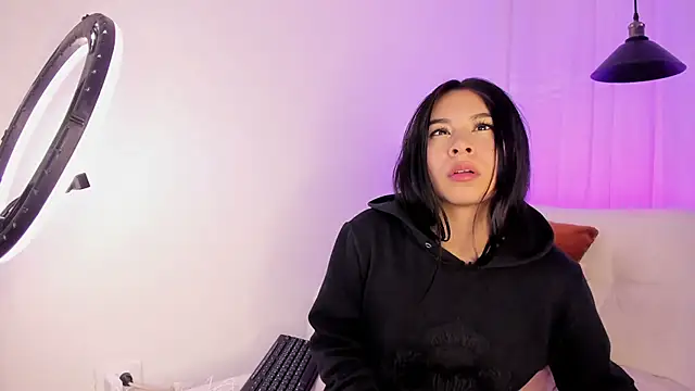 Chat XXX en directo de Lillypinky1