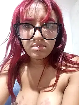Show de Lucero_777 na webcam