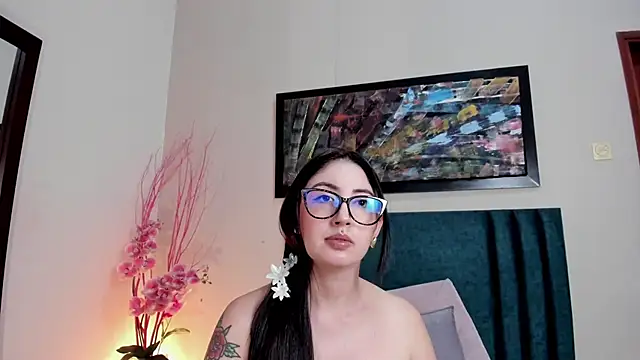 Онлайн чат XXX Emilywatsonn