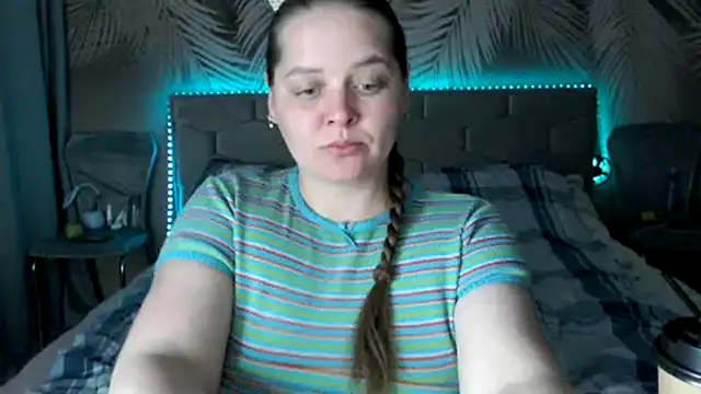 uliastar লাইভ XXX চ্যাট