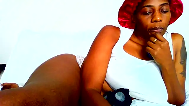 Chat +18 de TALLnBEAUTY ao vivo