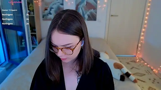 MilenaSaint Adlı Modelin Canlı XXX Sohbeti