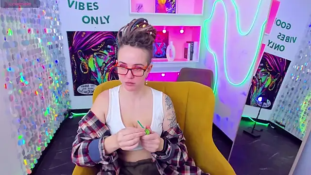 دردشة LisaFoxy_y الجنسية المباشرة