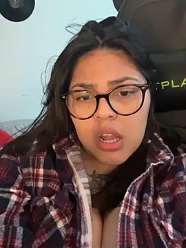 Chat XXX en directo de miacanela_xo