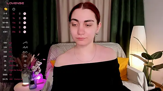 hannacheekss_ Chat XXX in diretta