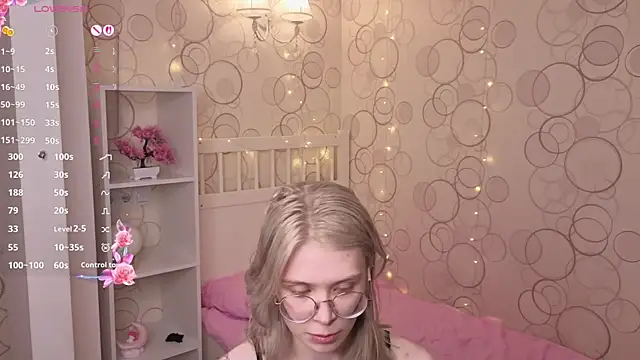 CarleySuski Live XXX-Chat