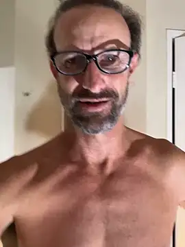 Pink-Tip-Bunny webkamerás műsora