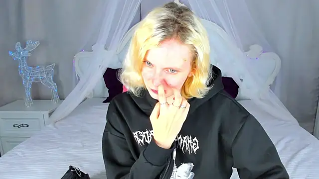 LikiLipsn Live XXX chat