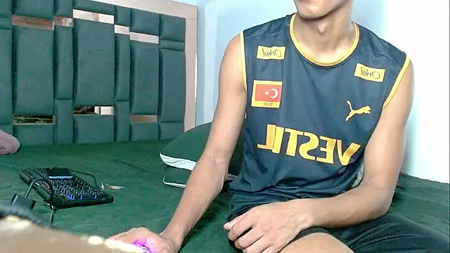 Raam_Star Webcam Show