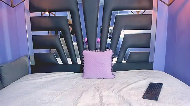 VeluniLiore Webcam-Show