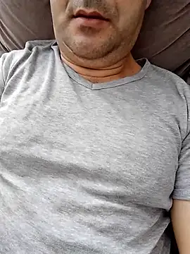 milf_hunter_35 Adlı Modelin Canlı XXX Sohbeti