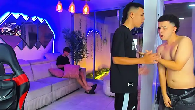 عرض كام Houseofwarrios