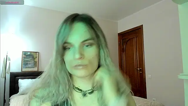 milliKira006 webkamerás műsora