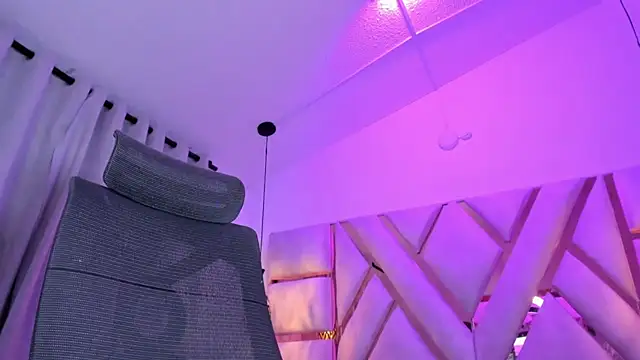 shineevg Live XXX Chat