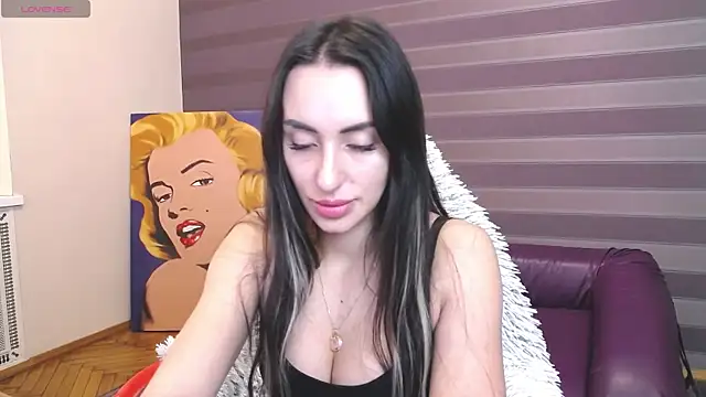 Chat +18 de JenniferStone ao vivo