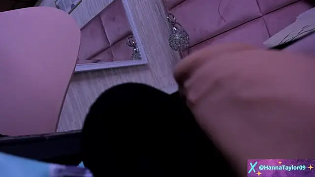 HannaTaylor's Live XXX Chat