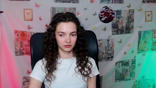 _SusieSu_'s Live XXX Chat