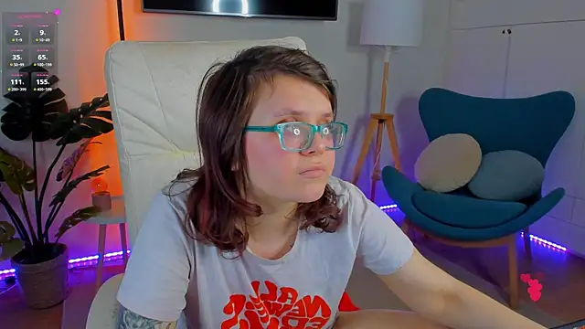 Chat XXX ao vivo de Ariell_Mini