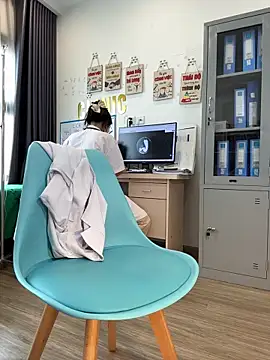 secretly_masturbating Show Webcam