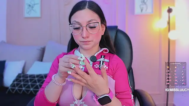 Sembang XXX Secara Langsung lucy_neil