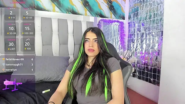 IsaDiiaz 即時 XXX 聊天