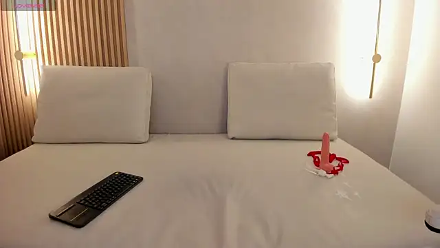 lua_rosse's Live XXX Chat