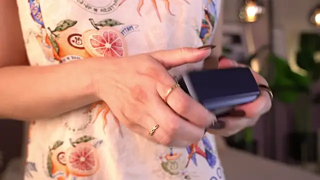 ElleDiane: онлайн-секс-чат