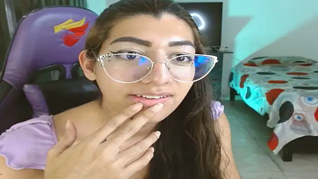 Alanni_parker webkamerás műsora