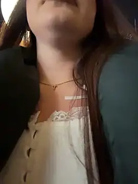 KiraSunshine webcam show