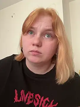 soft_focus' Live Sex Cam Show