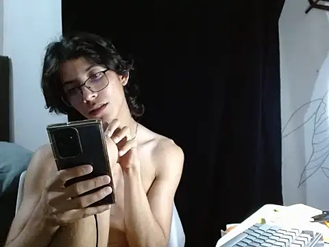 Show modela VAZAK na web-kameri