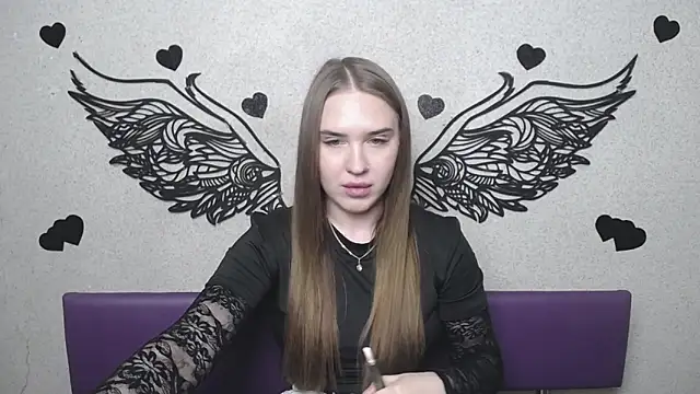 LauraHlot 现场XXX聊天