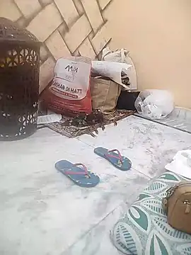 Rising_Queen's Webcam Show