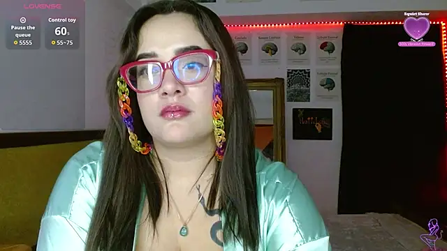 Nova-Satelan Live XXX chat