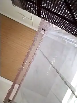 Jade69xx Show in webcam