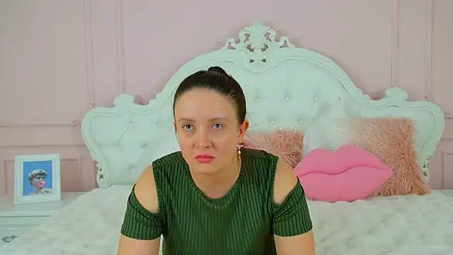 Czat XXX na żywo – ElinaBellucci