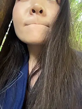 lucyxiaolulu Show in webcam