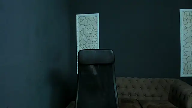 BrianHunts: онлайн-секс-чат