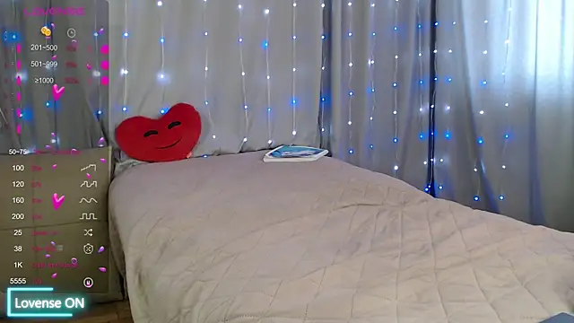 DaddysSluttyGirl2001 – Live XXX-chat