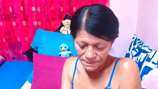 Czat XXX na żywo – SLUTTYROXY