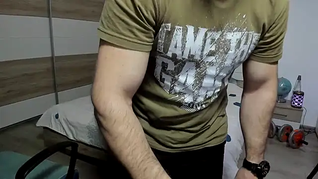 RobbyShawz Show in webcam