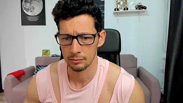 Chat +18 de BrutusK08 ao vivo