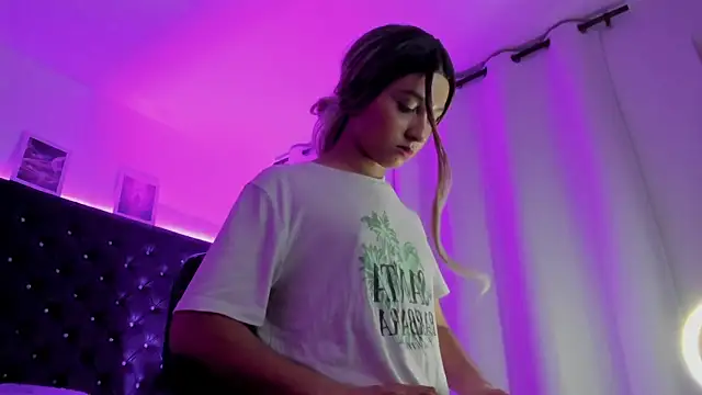 BellaRoge 现场XXX聊天