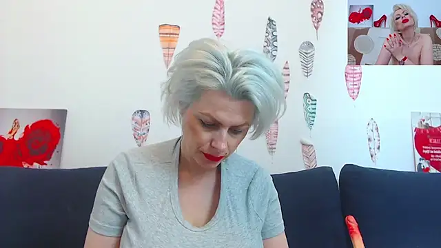 PURE_SEDUCE__WOW___ Show in webcam