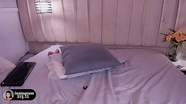 avy_st – Naživo XXX chat