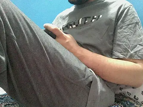 Precumbonern Live XXX chat