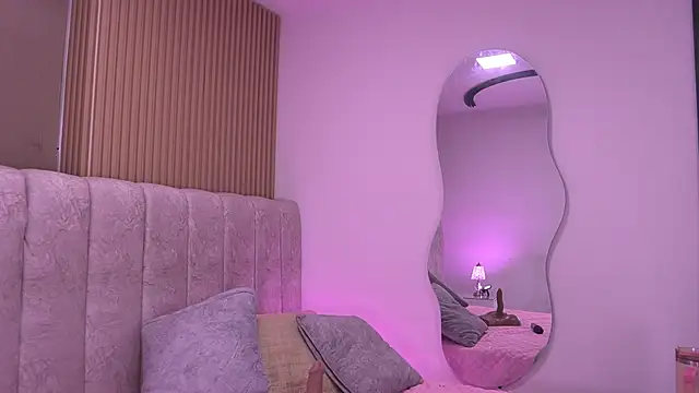 violeta_aroca's Live XXX Chat