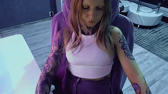 InesGold Chat XXX live